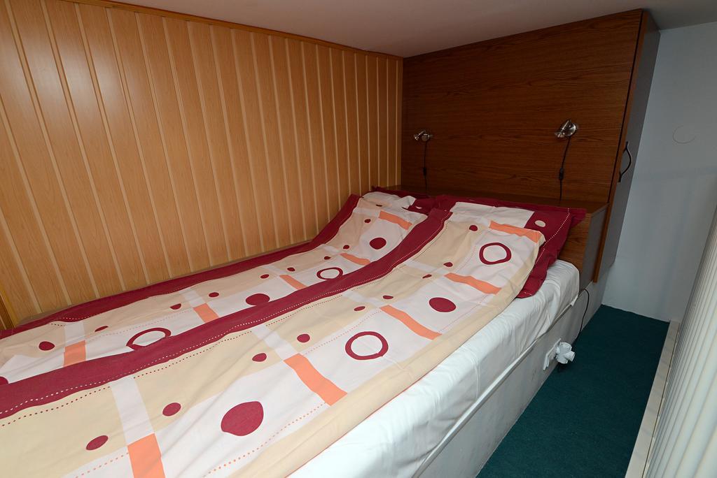 Centrum Apartman Pécs Exterior foto